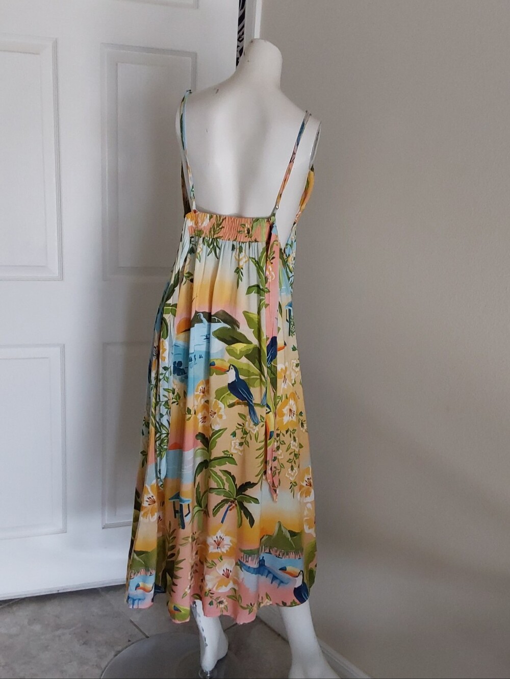 FARM Rio Peach Multi Tropical Maxi Dress Size 4-6 - Picture 5 of 7